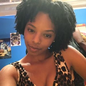 Meet your Posher, Gina